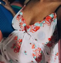 Hashi cam show - Intérprete de adultos in Colombo