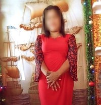 Kavi - escort in Colombo