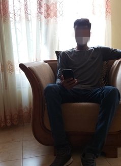 Kaveeh_ - Male escort in Colombo Photo 3 of 7