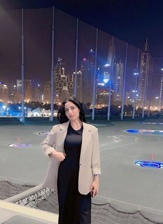 Kaviaa Indian College Girl - puta in Dubai Photo 6 of 17