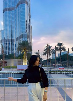 Kaviaa Indian College Girl - puta in Dubai Photo 16 of 17