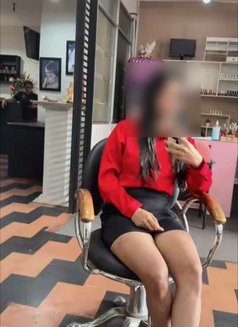 Kavini Disanayake - escort in Colombo Photo 1 of 8