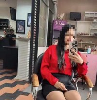 Kavini - escort in Colombo