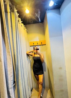 Kavini - escort in Colombo Photo 5 of 10