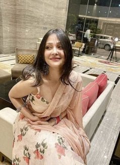 Kavisha - escort in Colombo Photo 1 of 3