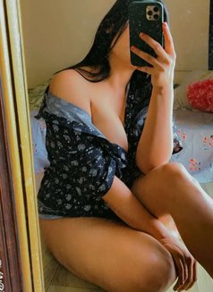 Kavisha - escort in Colombo Photo 2 of 2