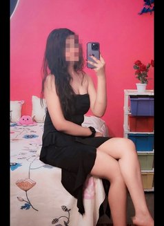 Kavita (Cam Show & Sex Chat) Meet Up - Masajista in Pune Photo 1 of 3