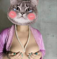 Kavita - Intérprete de adultos in Hyderabad