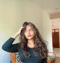 Kavita - escort in Muscat