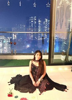 Kavita From India - escort in Dubai Photo 2 of 5