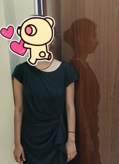 Kavita - puta in Gurgaon Photo 1 of 14