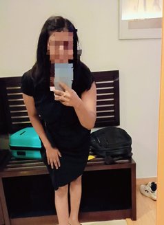 Kavita - puta in Gurgaon Photo 2 of 14