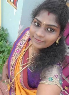 Kavita - escort in Chennai Photo 1 of 1