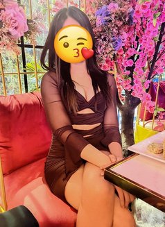 Kavita - escort in Mumbai Photo 4 of 6