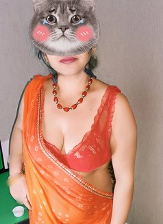 Kavita - adult performer in Mumbai Photo 4 of 6