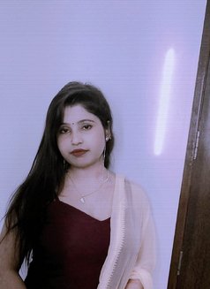 Kavita - puta in Navi Mumbai Photo 2 of 2