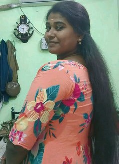 Kavita - escort in New Delhi Photo 1 of 1
