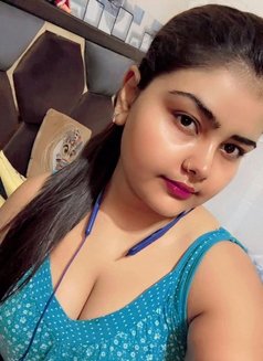 Kavita - escort in New Delhi Photo 2 of 2