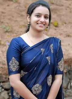 Kavitha - escort in Chennai Photo 1 of 5
