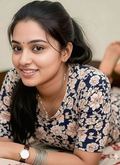 Kavitha - puta in Chennai Photo 2 of 5