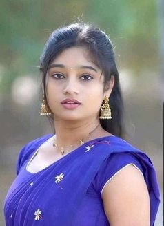 Kavitha - puta in Chennai Photo 4 of 5