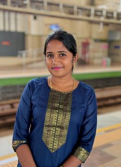 Kavitha - puta in Chennai Photo 4 of 5