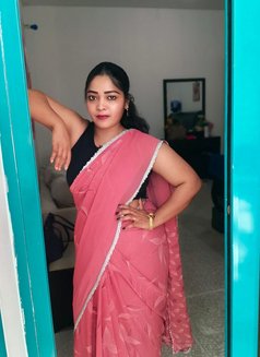 Kavitha South Indian Young House Wife - escort in Abu Dhabi Photo 2 of 4
