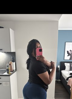 Kaviya Indian Girl Available Kl - puta in Kuala Lumpur Photo 3 of 3