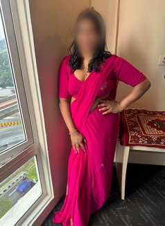 Kaviya Indian Girl Available - escort in Cologne Photo 3 of 6