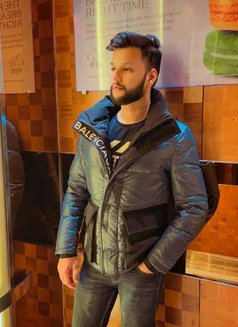 Kavvy - Male escort in Chandigarh Photo 1 of 4