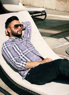 Kavvy - Male escort in Chandigarh Photo 2 of 4
