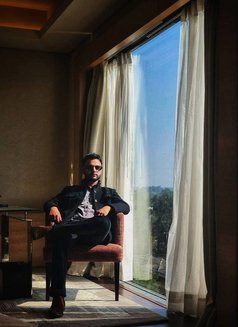 Kavvy - Male escort in Chandigarh Photo 4 of 4