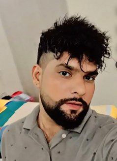 Kavy - Male escort in Chandigarh Photo 16 of 16