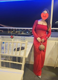 kavya age 24 - escort in Noida Photo 11 of 16
