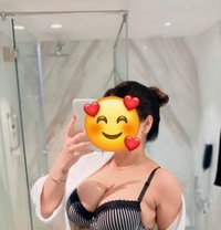 ꧁༻ SIMRAN ❣️ CAM & REAL MEET ꧁༻ - puta in Pune