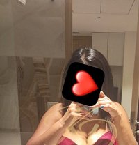 Kavya - puta in Gurgaon