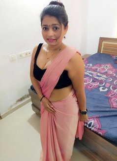 Kavya - escort in Hyderabad Photo 2 of 6