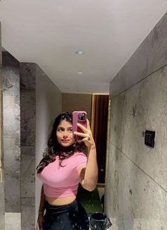 Kavya - escort in Hyderabad Photo 2 of 4