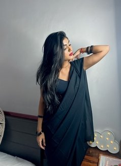 Kavya Escort Service - puta in Bangalore Photo 2 of 3