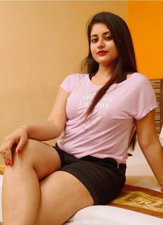 Kavya Escorts Service - puta in Dresden Photo 2 of 3