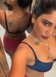 Kavya Ghosh - escort in New Delhi Photo 4 of 9