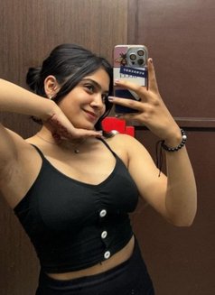 Kavya Gupta Goa All Area Available - puta in Candolim, Goa Photo 1 of 2