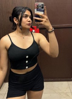 Kavya Gupta Goa All Area Available - puta in Candolim, Goa Photo 2 of 2