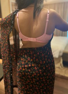 Kavya (independent) - escort in Kochi Photo 2 of 3