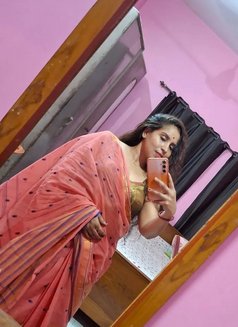 Kavya - escort in Ahmedabad Photo 3 of 3