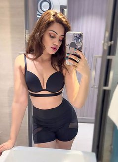 Kavya - escort in Ahmedabad Photo 3 of 3