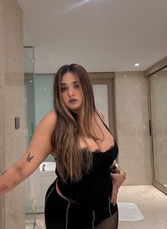 Kavya - escort in Colombo Photo 2 of 3