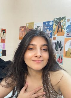 Natasha - escort in Hyderabad Photo 2 of 3