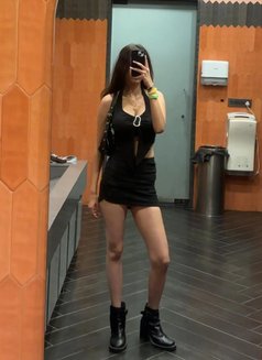Kavya - escort in Kochi Photo 1 of 2