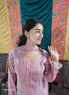 Kavya - escort in Kolkata Photo 3 of 3